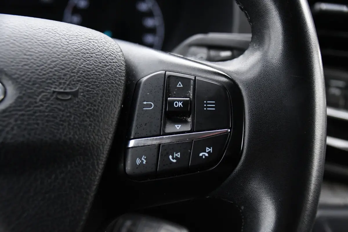 320 2.0 TDCI L1H1 Sport DC Camera, Cruise, Carplay, 170pk, 2 x Schuifdeur, Automaat, LED, Leder, Stoelverwarming, Uniek!