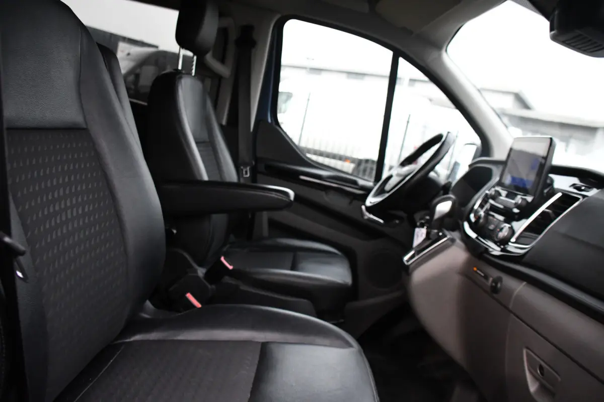 320 2.0 TDCI L1H1 Sport DC Camera, Cruise, Carplay, 170pk, 2 x Schuifdeur, Automaat, LED, Leder, Stoelverwarming, Uniek!