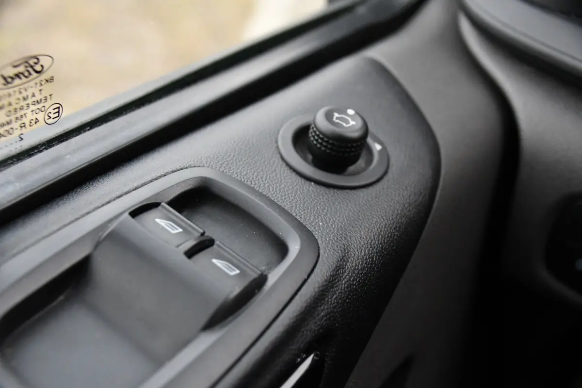 320 2.0 TDCI L1H1 Sport DC Camera, Cruise, Carplay, 170pk, 2 x Schuifdeur, Automaat, LED, Leder, Stoelverwarming, Uniek!