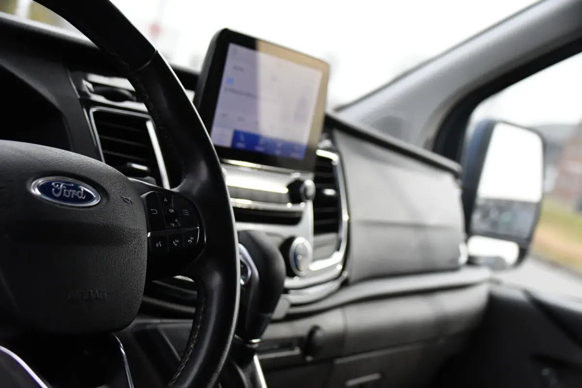 320 2.0 TDCI L1H1 Sport DC Camera, Cruise, Carplay, 170pk, 2 x Schuifdeur, Automaat, LED, Leder, Stoelverwarming, Uniek!