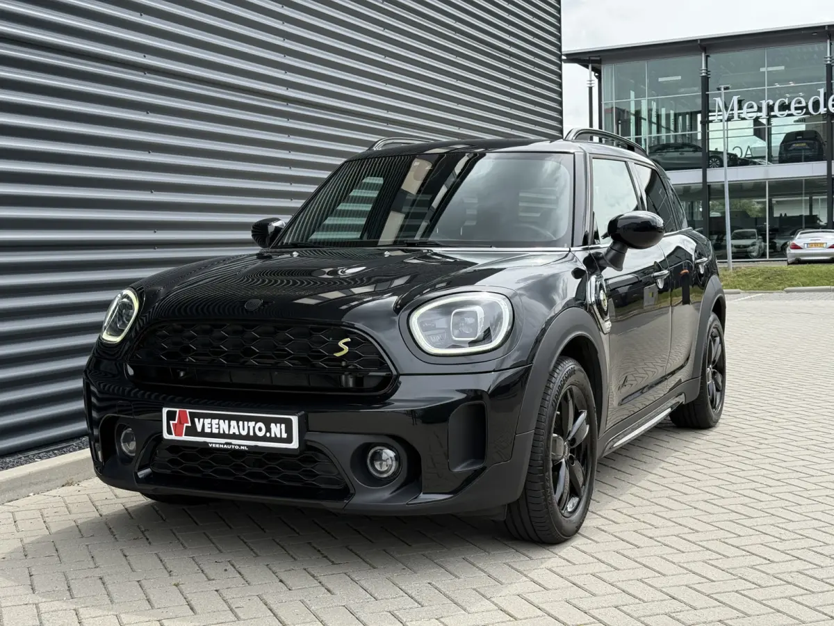 2.0 Cooper SE ALL4 Leder/Camera/Apple