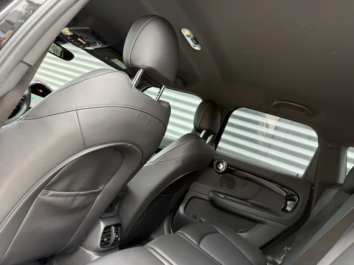 2.0 Cooper SE ALL4 Leder/Camera/Apple
