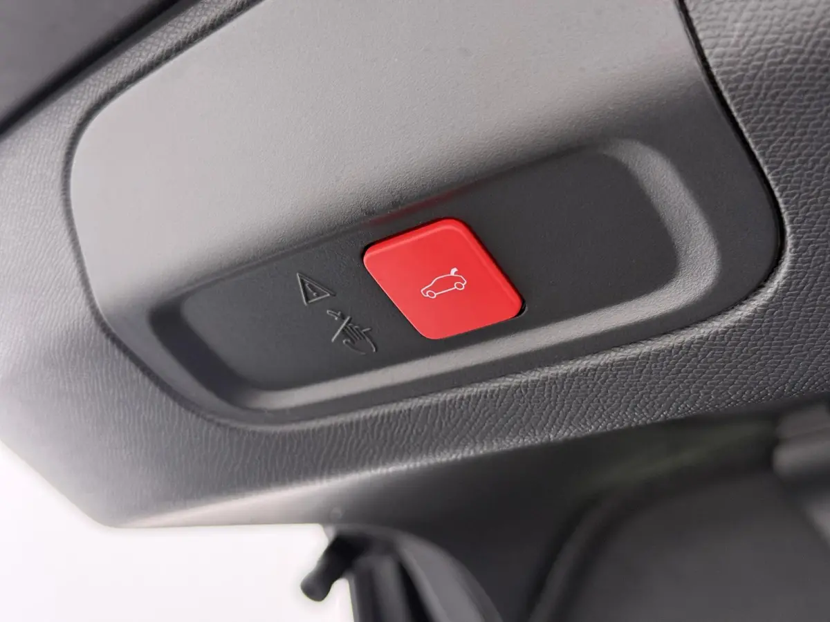 GT 58 kWh VAN:43.740,- VOOR:35.877,- UW HERFSTVOORDEEL:7.863,-NIEUWE AUTO 13KM!| FULL OPTION| PANO| FOCAL AUDIO| 360 CAMERA| ELEKTRISCHE ACHTERKLEP| ELEK. STOELEN| STOEL + STUURVERWARMING ME