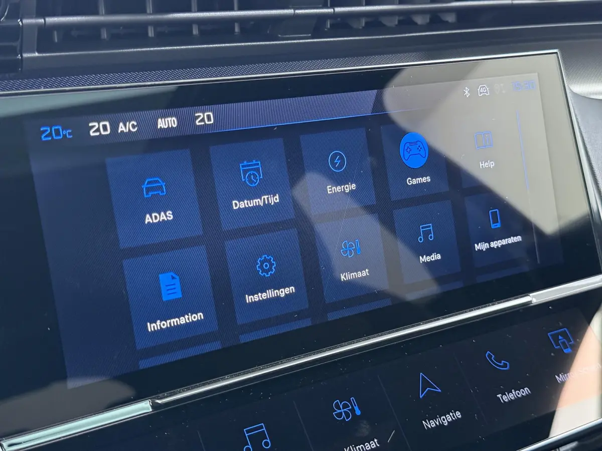 GT 58 kWh VAN:43.740,- VOOR:35.877,- UW HERFSTVOORDEEL:7.863,-NIEUWE AUTO 13KM!| FULL OPTION| PANO| FOCAL AUDIO| 360 CAMERA| ELEKTRISCHE ACHTERKLEP| ELEK. STOELEN| STOEL + STUURVERWARMING ME