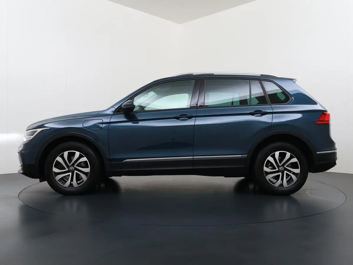 1.4 TSI eHybrid PHEV VAN:30.900,- VOOR:27.877,- UW HERFSTVOORDEEL:3.023,- DIRECT LEVERBAAR | RECENT ONDERHOUD UITGEVOERD | 360 CAMERA ZICHT | STOEL- EN STUURWIELVERWARMING | PANORAMADAK | IN