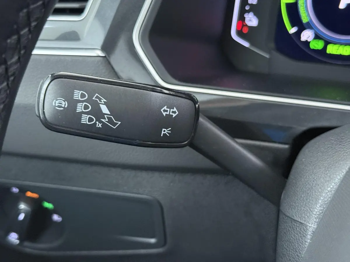 1.4 TSI eHybrid PHEV VAN:30.900,- VOOR:27.877,- UW HERFSTVOORDEEL:3.023,- DIRECT LEVERBAAR | RECENT ONDERHOUD UITGEVOERD | 360 CAMERA ZICHT | STOEL- EN STUURWIELVERWARMING | PANORAMADAK | IN