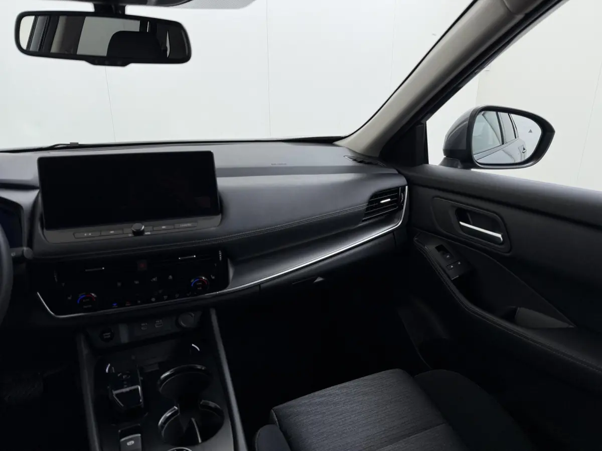 1.5 e-4orce N-Connecta Family Pack VAN:43.900,- VOOR:39.877,- UW HERFSTVOORDEEL:4.023,- NET ONDERHOUD GEHAD BIJ NISSAN!| VOLLEDIGE FABRIEKS GARANTIE TOT 03-2028 | VOOR & ACHTERSTOELEN VERWAR