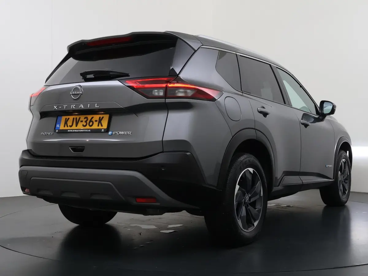 1.5 e-4orce N-Connecta Family Pack VAN:43.900,- VOOR:39.877,- UW HERFSTVOORDEEL:4.023,- NET ONDERHOUD GEHAD BIJ NISSAN!| VOLLEDIGE FABRIEKS GARANTIE TOT 03-2028 | VOOR & ACHTERSTOELEN VERWAR