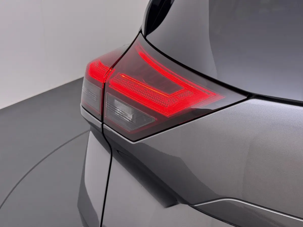 1.5 e-4orce N-Connecta Family Pack VAN:43.900,- VOOR:39.877,- UW HERFSTVOORDEEL:4.023,- NET ONDERHOUD GEHAD BIJ NISSAN!| VOLLEDIGE FABRIEKS GARANTIE TOT 03-2028 | VOOR & ACHTERSTOELEN VERWAR