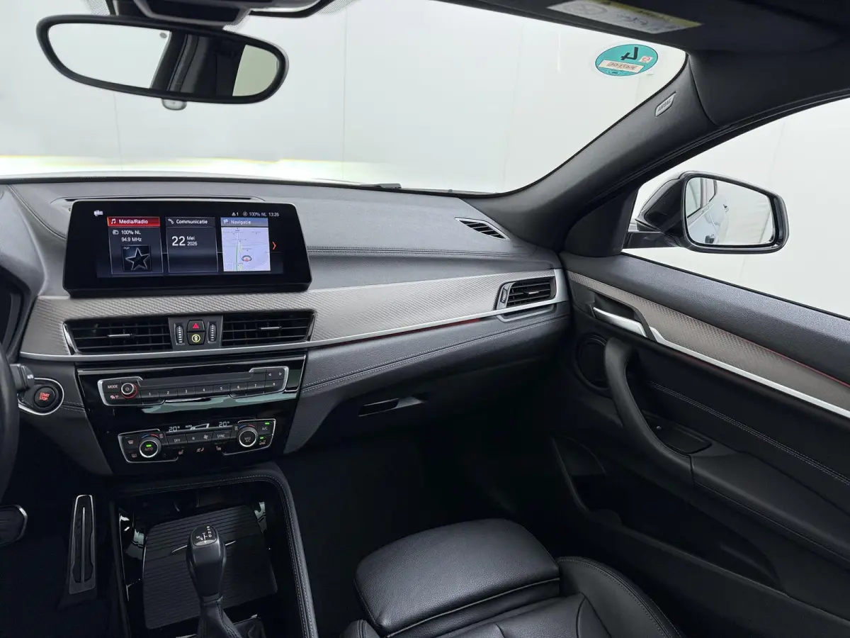 xDrive25e M SPORT Business Edition Plus VAN: 30.900,- VOOR: 27.330,- UW HERFSTVOORDEEL: 3.570,-  BOMVOL | PHEV| PANO| NAP| STOEL + STUURVERWARMING| COMFORT ACCESS| ELEK. ACHTERKLEP| AFNEEMBA