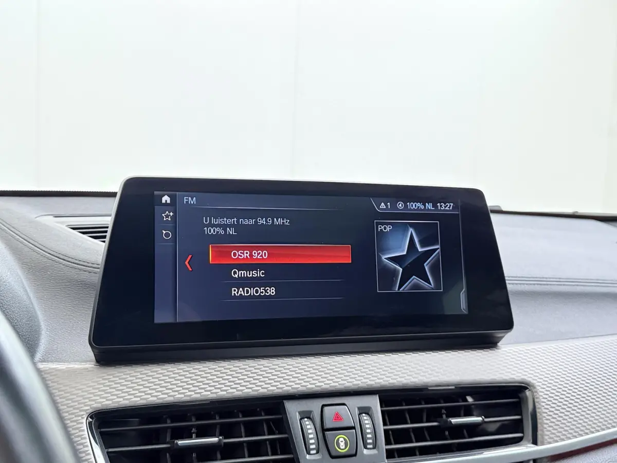 xDrive25e M SPORT Business Edition Plus VAN: 30.900,- VOOR: 27.330,- UW HERFSTVOORDEEL: 3.570,-  BOMVOL | PHEV| PANO| NAP| STOEL + STUURVERWARMING| COMFORT ACCESS| ELEK. ACHTERKLEP| AFNEEMBA