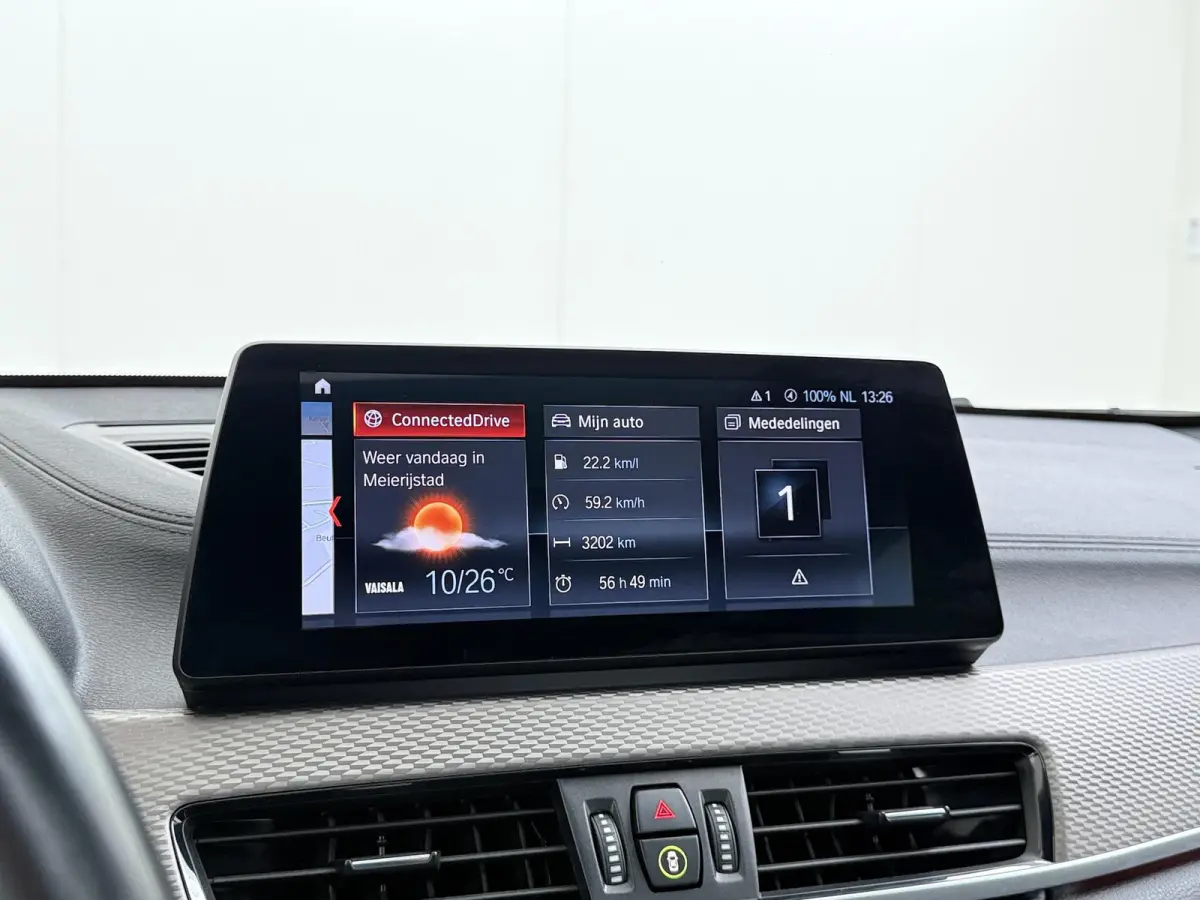 xDrive25e M SPORT Business Edition Plus VAN: 30.900,- VOOR: 27.330,- UW HERFSTVOORDEEL: 3.570,-  BOMVOL | PHEV| PANO| NAP| STOEL + STUURVERWARMING| COMFORT ACCESS| ELEK. ACHTERKLEP| AFNEEMBA
