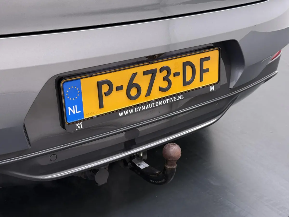 xDrive25e M SPORT Business Edition Plus VAN: 30.900,- VOOR: 27.330,- UW HERFSTVOORDEEL: 3.570,-  BOMVOL | PHEV| PANO| NAP| STOEL + STUURVERWARMING| COMFORT ACCESS| ELEK. ACHTERKLEP| AFNEEMBA