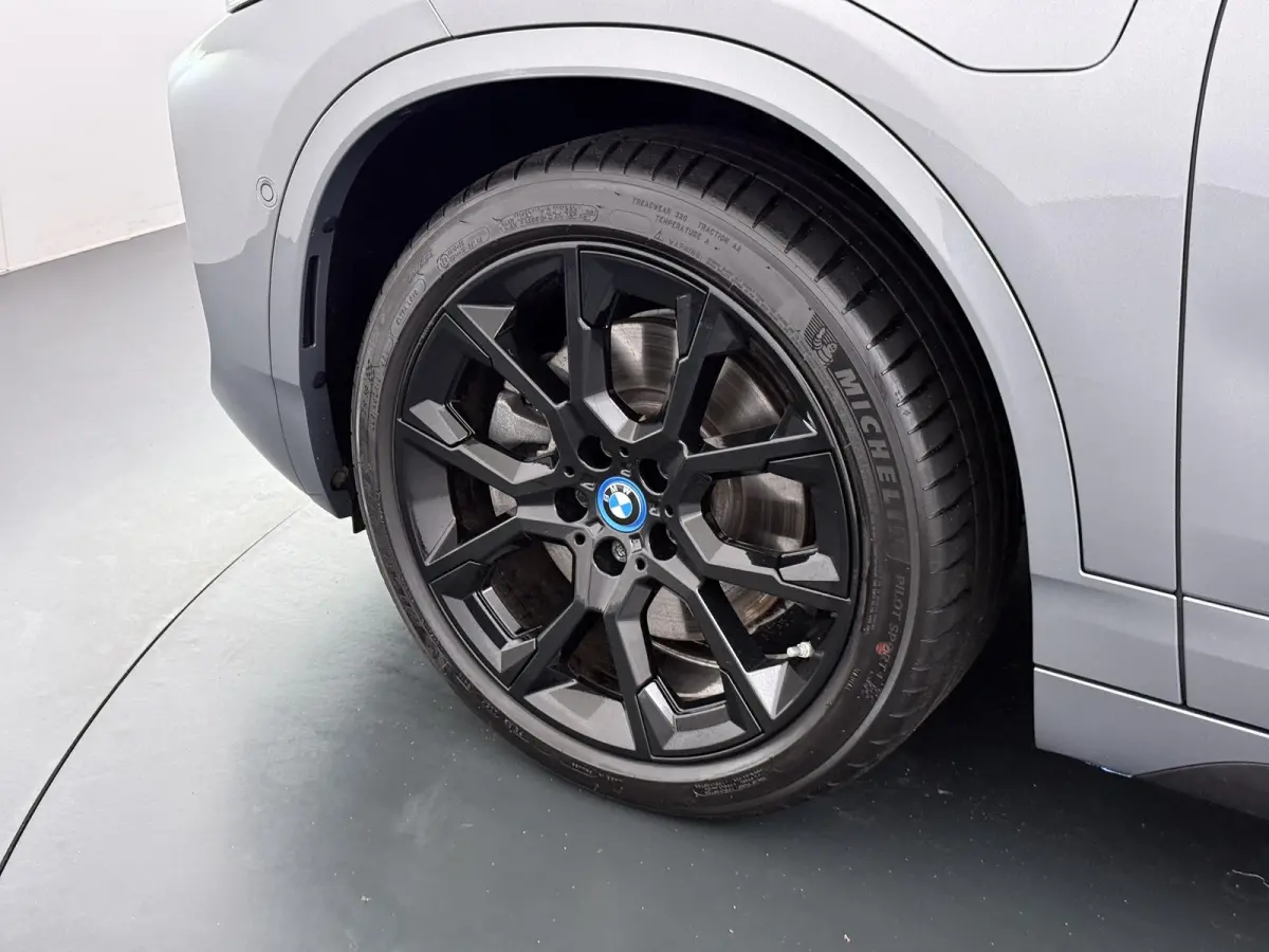 xDrive25e M SPORT Business Edition Plus VAN: 30.900,- VOOR: 27.330,- UW HERFSTVOORDEEL: 3.570,-  BOMVOL | PHEV| PANO| NAP| STOEL + STUURVERWARMING| COMFORT ACCESS| ELEK. ACHTERKLEP| AFNEEMBA