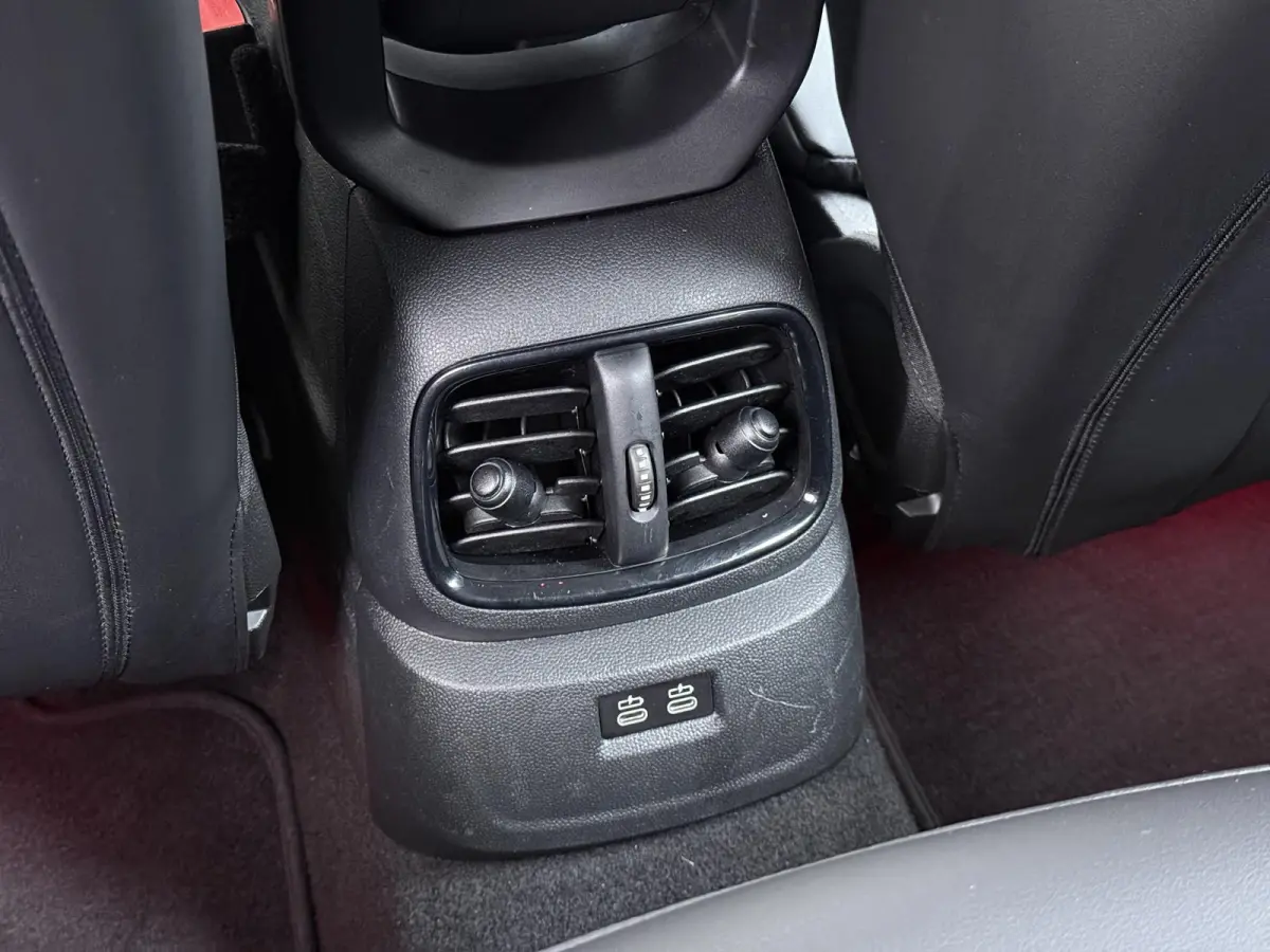 1.5 Cooper ALL4 Classic RIJKLAARPRIJS INC. 12 MND BOVAG GARANTIE | SPORTSTOELEN | AFN. TREKHAAK | 4X4 | STOELVERWARMING|