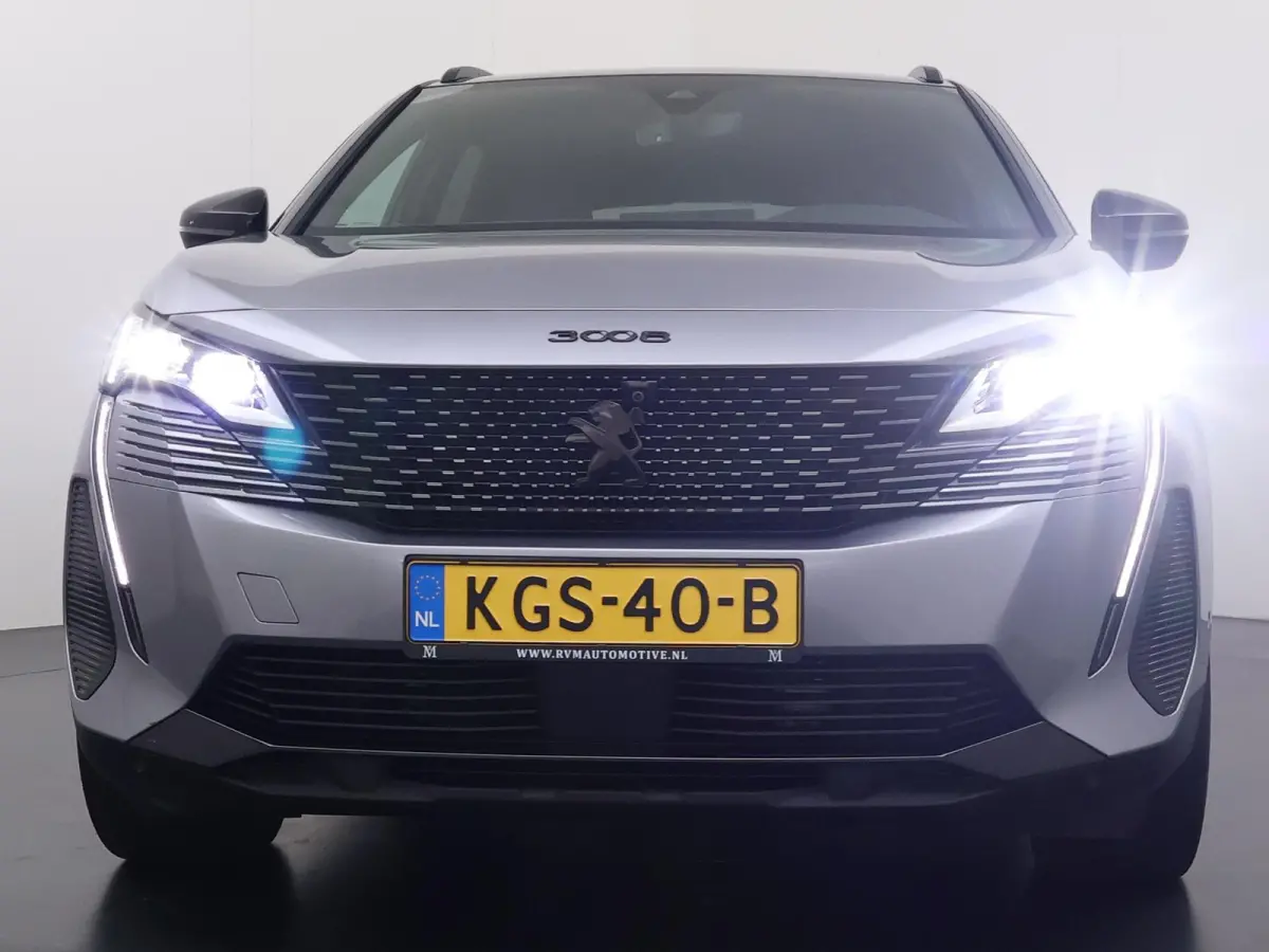GT VAN:24.900,- VOOR:21.877,- UW HERFSTVOORDEEL:3.023,- PHEV | APPLE CARPLAY | ELEKTRISCHE ACHTERKLEP | CAMERA VOOR + ACHTER | ADAPTIVE CRUISE CONTROL | FOCAL AUDIO | DODEHOEK DETECTIE| RIJK