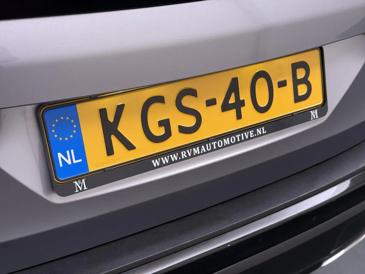 GT VAN:24.900,- VOOR:21.877,- UW HERFSTVOORDEEL:3.023,- PHEV | APPLE CARPLAY | ELEKTRISCHE ACHTERKLEP | CAMERA VOOR + ACHTER | ADAPTIVE CRUISE CONTROL | FOCAL AUDIO | DODEHOEK DETECTIE| RIJK