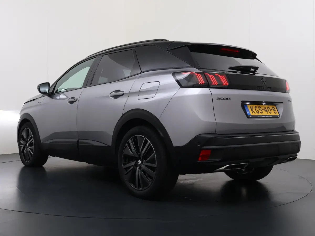 GT VAN:24.900,- VOOR:21.877,- UW HERFSTVOORDEEL:3.023,- PHEV | APPLE CARPLAY | ELEKTRISCHE ACHTERKLEP | CAMERA VOOR + ACHTER | ADAPTIVE CRUISE CONTROL | FOCAL AUDIO | DODEHOEK DETECTIE| RIJK