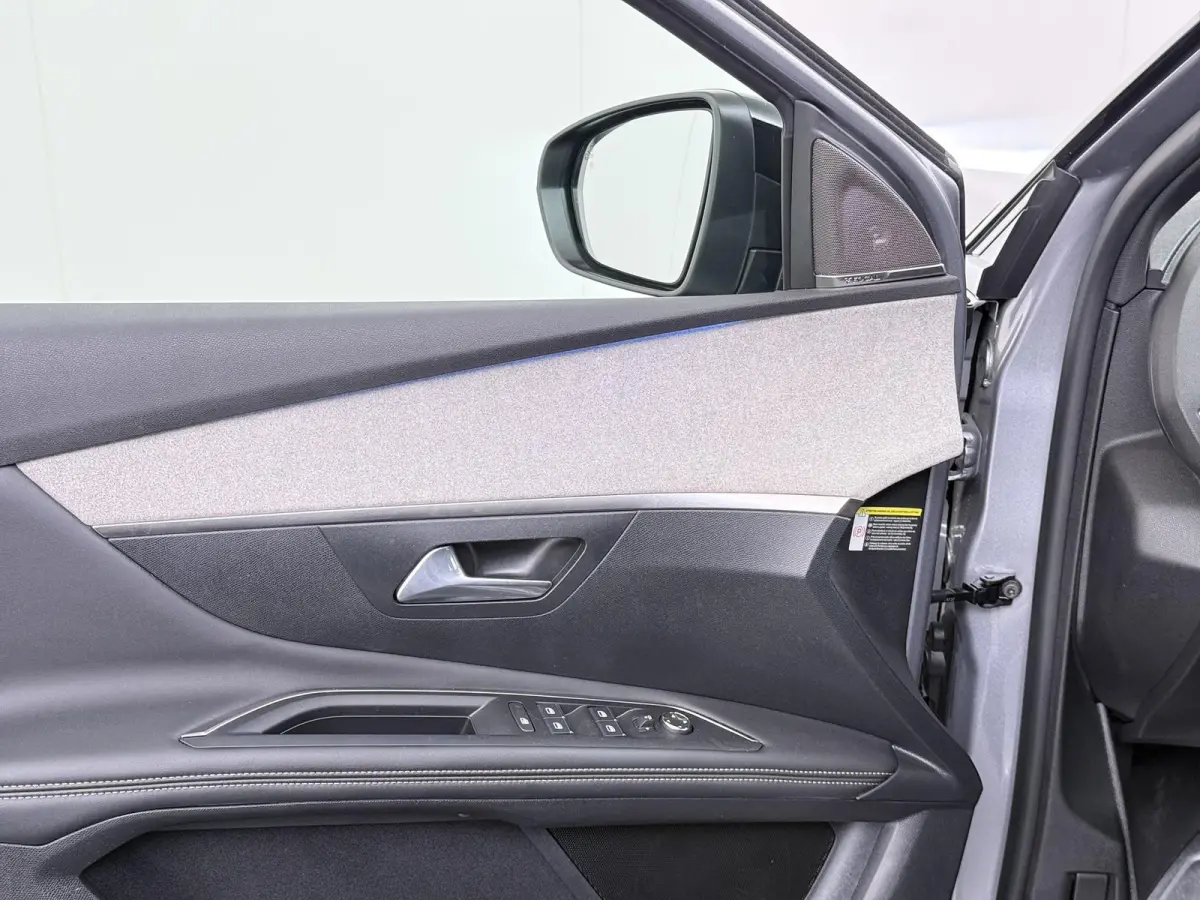 GT VAN:24.900,- VOOR:21.877,- UW HERFSTVOORDEEL:3.023,- PHEV | APPLE CARPLAY | ELEKTRISCHE ACHTERKLEP | CAMERA VOOR + ACHTER | ADAPTIVE CRUISE CONTROL | FOCAL AUDIO | DODEHOEK DETECTIE| RIJK