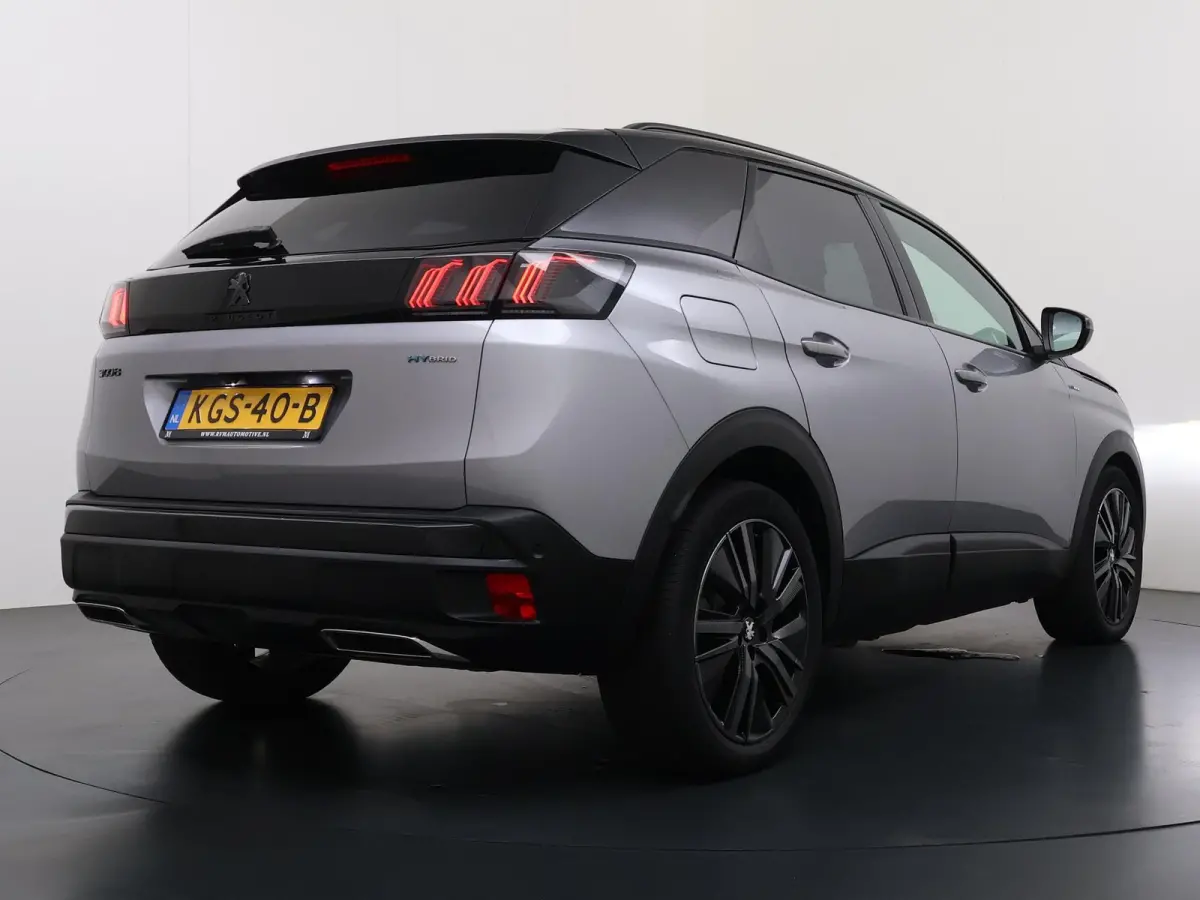 GT VAN:24.900,- VOOR:21.877,- UW HERFSTVOORDEEL:3.023,- PHEV | APPLE CARPLAY | ELEKTRISCHE ACHTERKLEP | CAMERA VOOR + ACHTER | ADAPTIVE CRUISE CONTROL | FOCAL AUDIO | DODEHOEK DETECTIE| RIJK