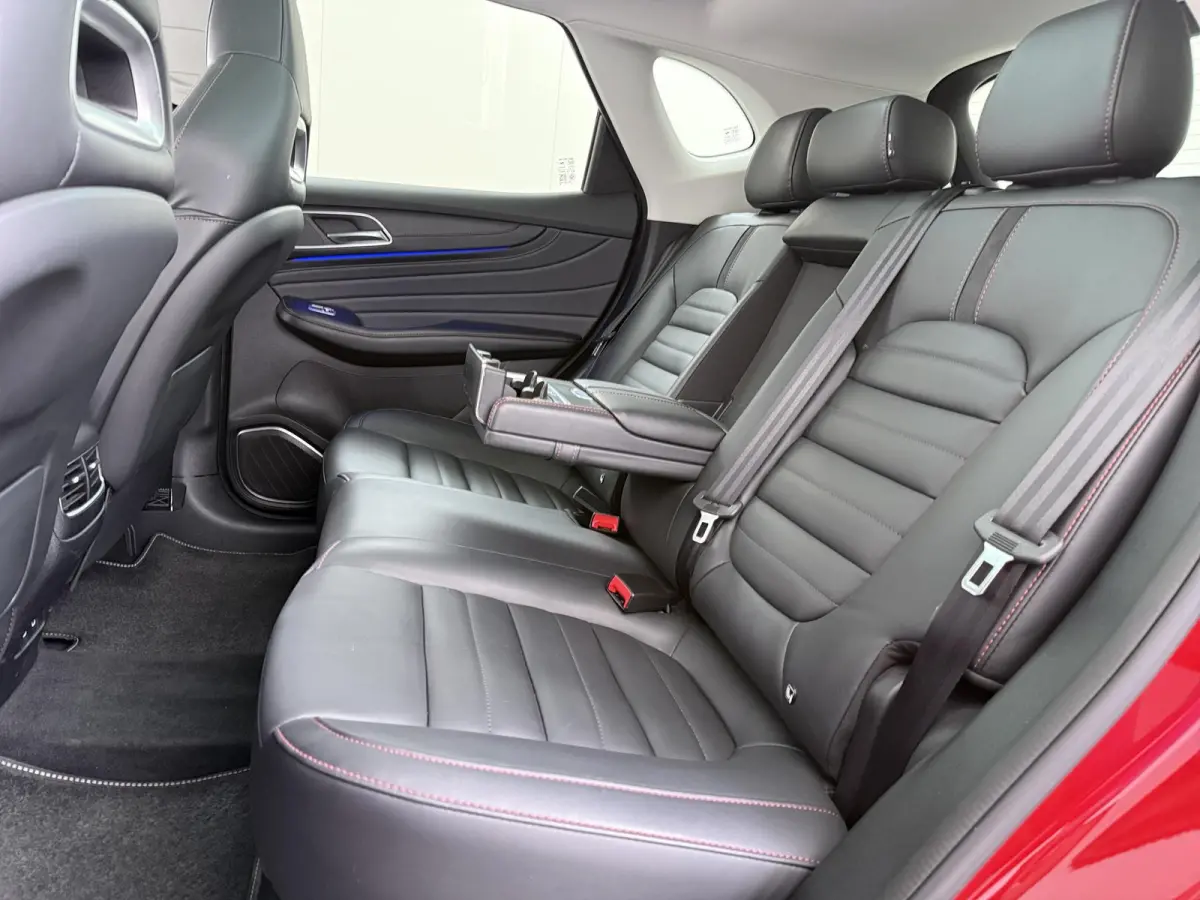 1.5 TGDI Luxury VAN: 24.900,- VOOR: 19.877,- UW HERFSTVOORDEEL: 5.023,-  PHEV | MEGA COMPLEET! | COMPLETE HISTORIE AANWEZIG | FABRIEKSGARANTIE T/M 011-2030 | 52km WLTP ELECTR RIJBEREIK, TOTA