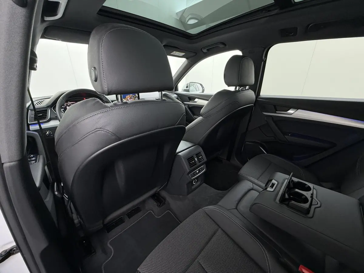 55 TFSI e quattro Competition 32.000KM! |PANO| ELEKTRISCHE TREKHAAK| ELEK. ACHTERKLEP |MASSAGE| ADAPTIVE CRUISE| CAMERA| NET ONDERHOUD GEHAD RIJKLAAR INCL. 12 MND BOVAG GARANTIE| SFEERVERLIC
