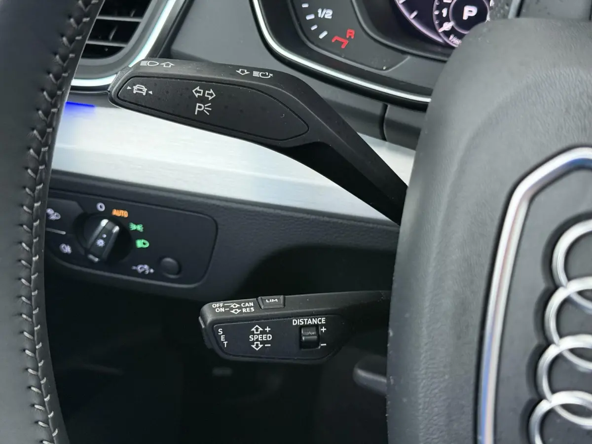 55 TFSI e quattro Competition 32.000KM! |PANO| ELEKTRISCHE TREKHAAK| ELEK. ACHTERKLEP |MASSAGE| ADAPTIVE CRUISE| CAMERA| NET ONDERHOUD GEHAD RIJKLAAR INCL. 12 MND BOVAG GARANTIE| SFEERVERLIC