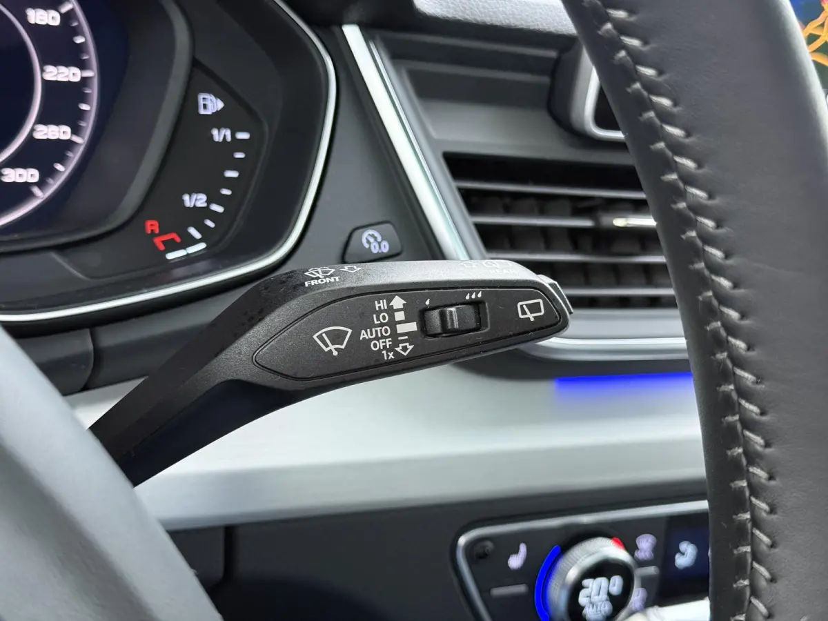 55 TFSI e quattro Competition 32.000KM! |PANO| ELEKTRISCHE TREKHAAK| ELEK. ACHTERKLEP |MASSAGE| ADAPTIVE CRUISE| CAMERA| NET ONDERHOUD GEHAD RIJKLAAR INCL. 12 MND BOVAG GARANTIE| SFEERVERLIC