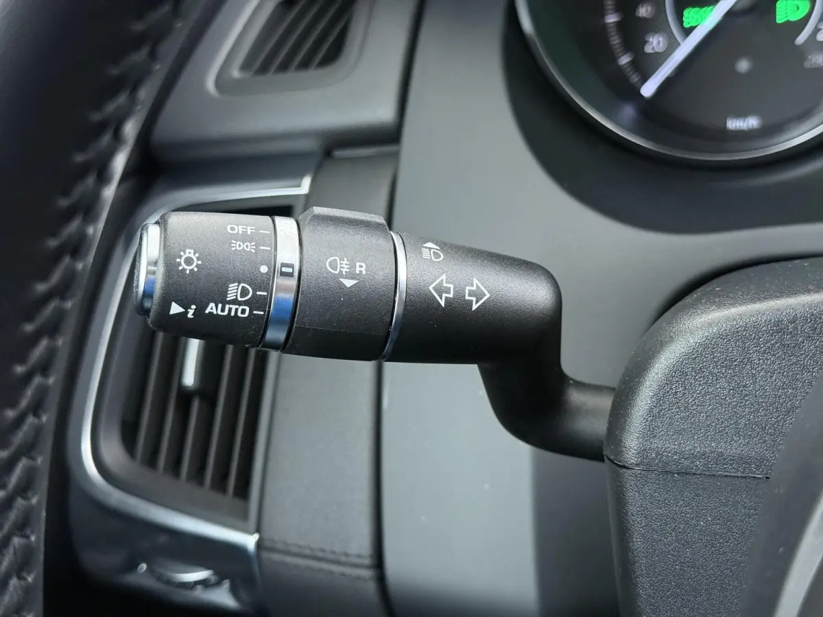 2.0 P200 AWD R-Dynamic RIJKLAARPRIJS INCL 12 MND BOVAG GARANTIE| PANO| ELEK. ACHTERKLEP| ELEK. STOEL| LEER| TREKHAAK LED