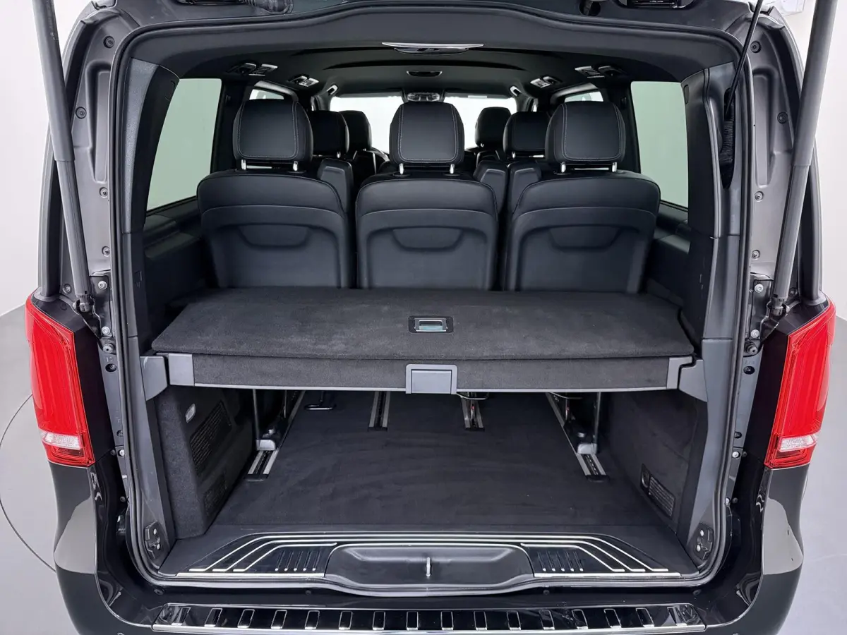 300 L2 Business Solution Limited 90 kWh RIJKLAARPRIJS INC. 12MND BOVAG GARANTIE | SOH 95% | 8pl  | ELECTR. SCHUIFDEUREN | DODE HOEK | 360 CAMERA |LEDER | RIJKLAARPRIJS incl. 12mnd BOVAG GARA