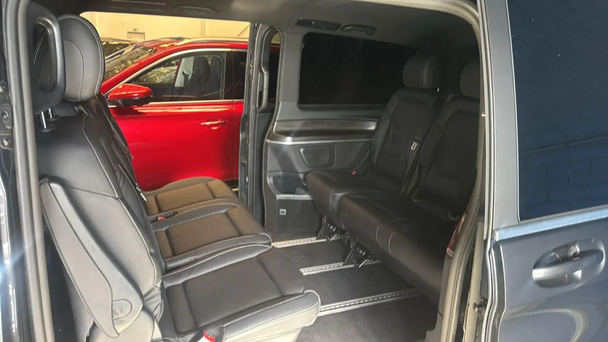 300 L2 Business Solution Limited 90 kWh RIJKLAARPRIJS INC. 12MND BOVAG GARANTIE | SOH 95% | 8pl  | ELECTR. SCHUIFDEUREN | DODE HOEK | 360 CAMERA |LEDER | RIJKLAARPRIJS incl. 12mnd BOVAG GARA