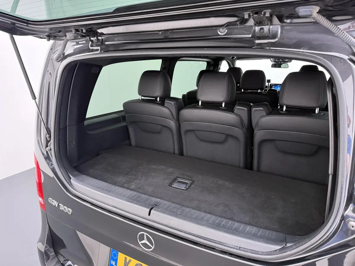 300 L2 Business Solution Limited 90 kWh RIJKLAARPRIJS INC. 12MND BOVAG GARANTIE | SOH 95% | 8pl  | ELECTR. SCHUIFDEUREN | DODE HOEK | 360 CAMERA |LEDER | RIJKLAARPRIJS incl. 12mnd BOVAG GARA