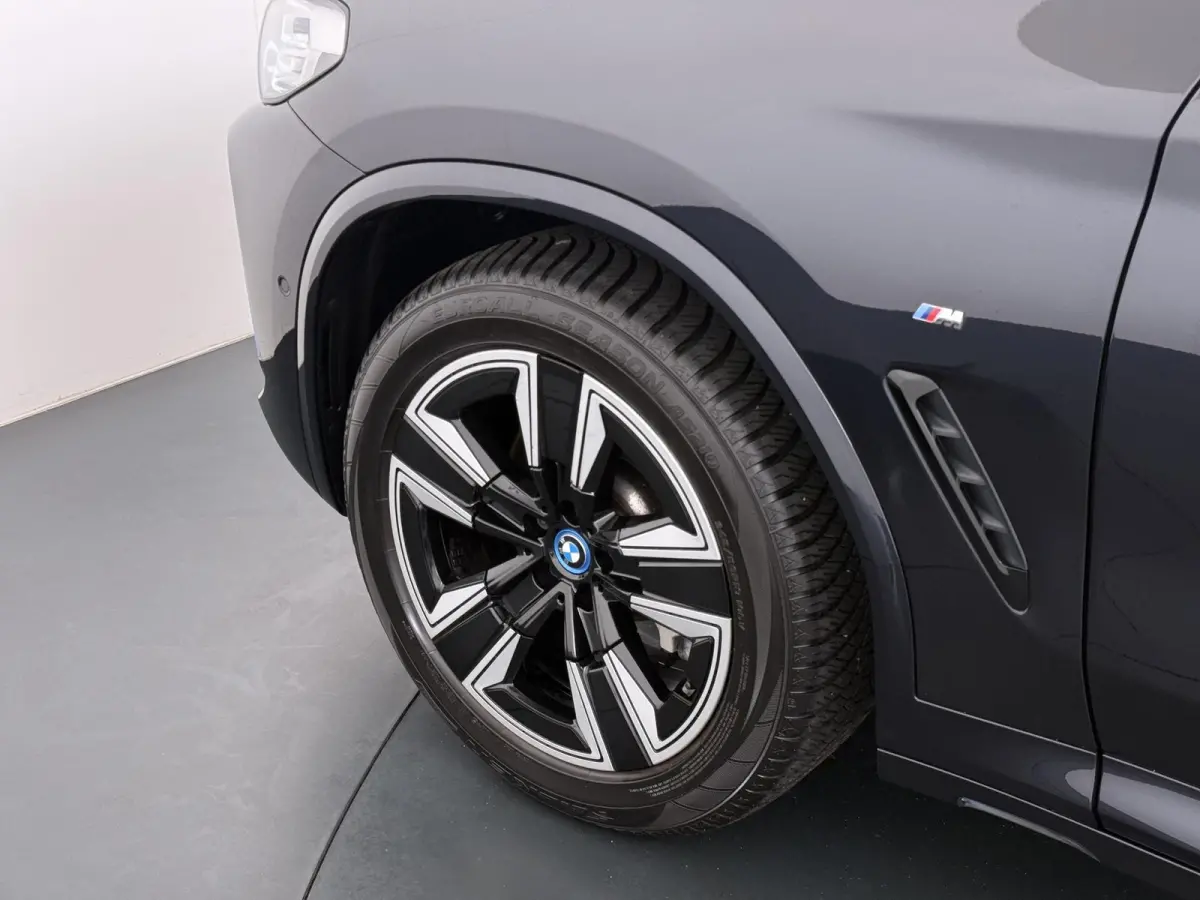 Executive 80 kWh M-Sport |SOH 99% | ELEKTRISCHE TREKHAAK| ELEKTRISCHE ACHTERKLEP| PANORAMADAK| DRIVING ASSISTENT PROFESSIONAL| DODE HOEK SENSOR| STOELVERWARMING