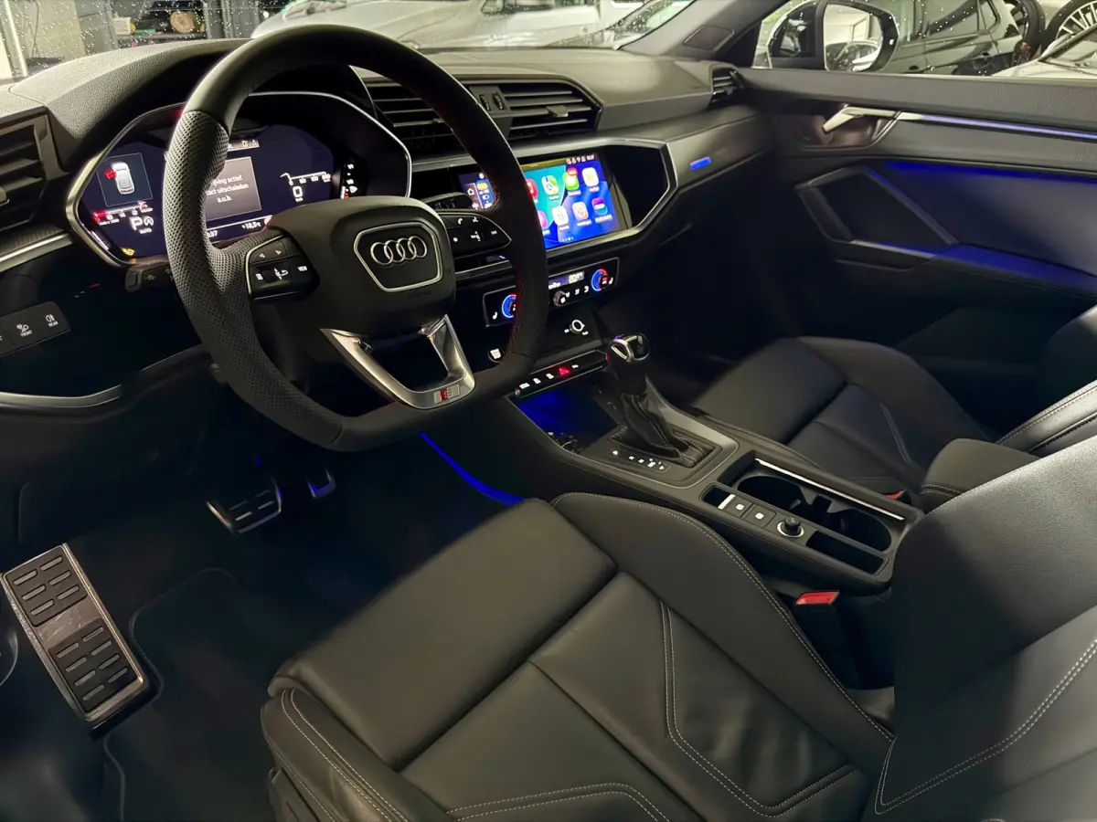 35 TFSI S-Line 150 pk Blackstyle/pano/Camera/sfeerverlichting