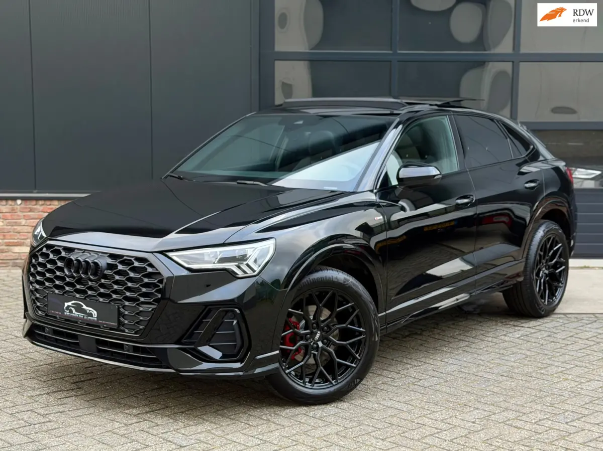 35 TFSI S-Line 150 pk Blackstyle/pano/Camera/sfeerverlichting