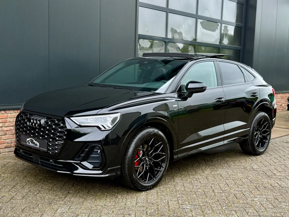 35 TFSI S-Line 150 pk Blackstyle/pano/Camera/sfeerverlichting