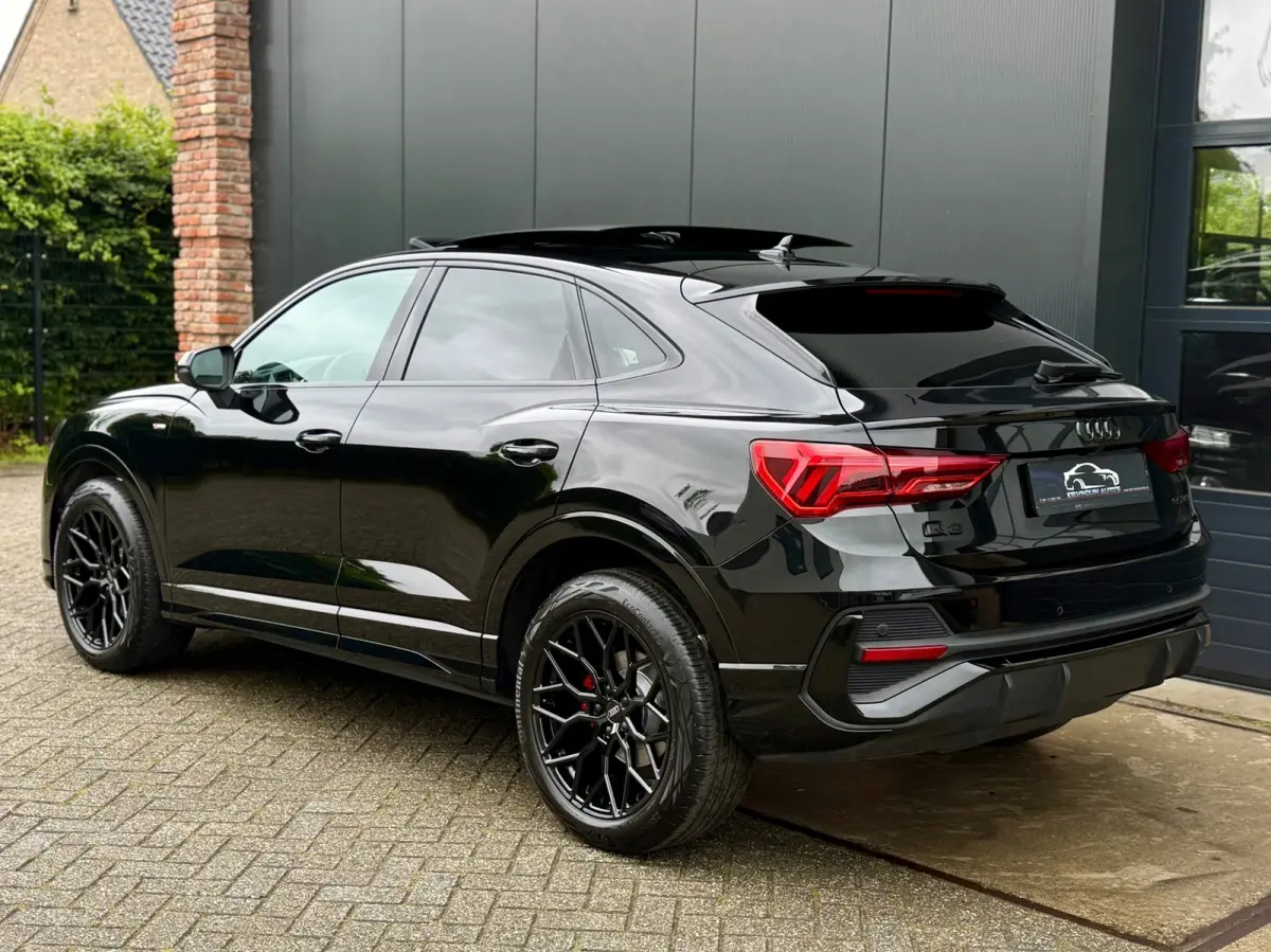 35 TFSI S-Line 150 pk Blackstyle/pano/Camera/sfeerverlichting