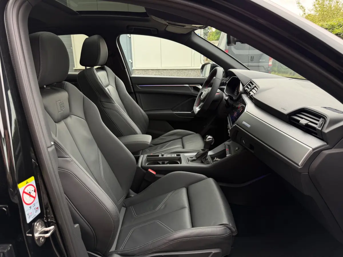 35 TFSI S-Line 150 pk Blackstyle/pano/Camera/sfeerverlichting
