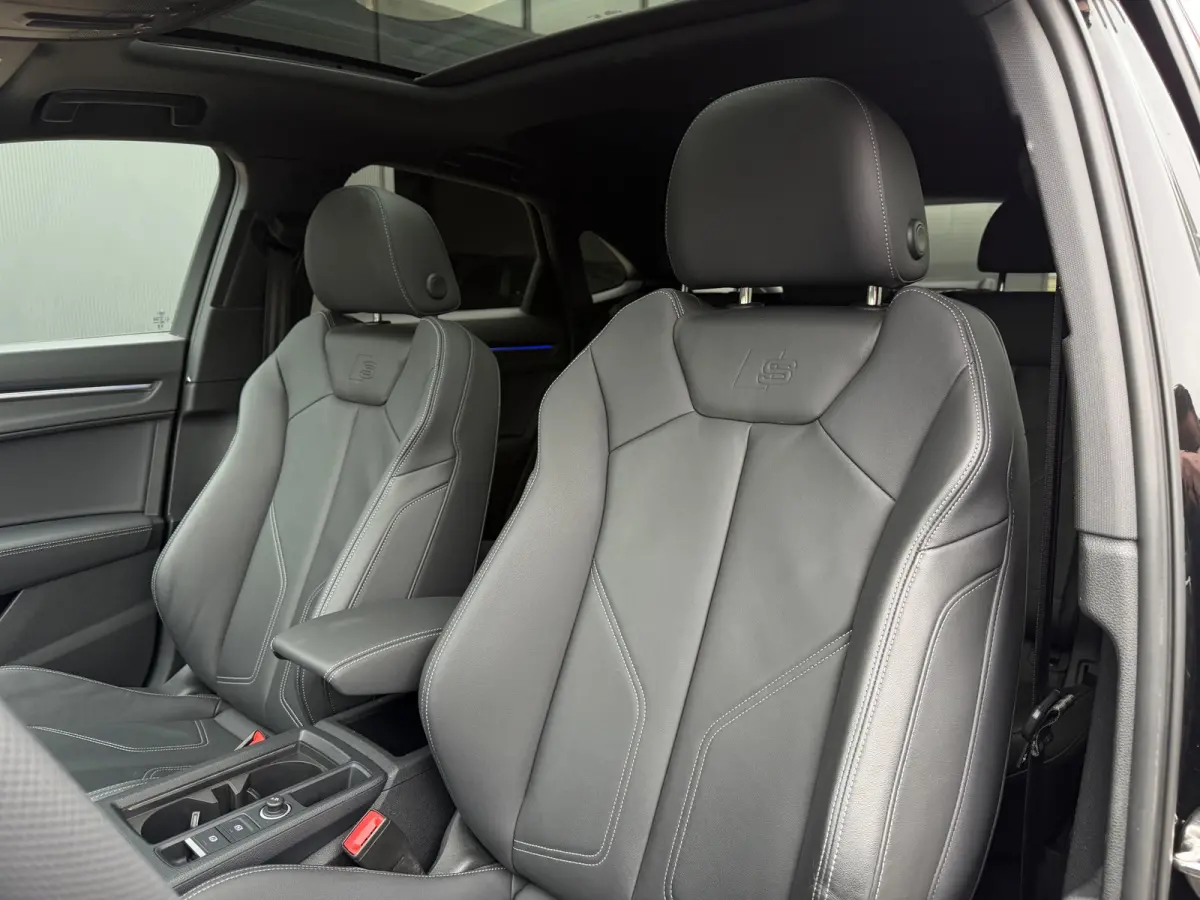 35 TFSI S-Line 150 pk Blackstyle/pano/Camera/sfeerverlichting