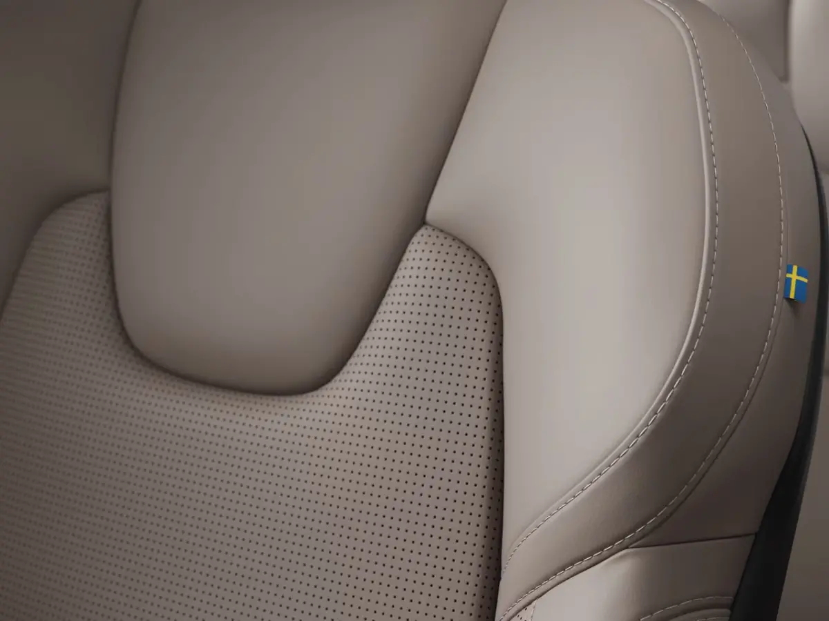 2.0 T8 Plug-in hybrid AWD Ultra Dark Exec. Ed. | 10A Schucko - Mennekes 7 meter laadkabel  | 2 stoelen op derde rij | Bowers & Wilkins audiosysteem