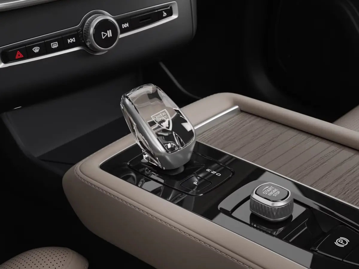 2.0 T8 Plug-in hybrid AWD Ultra Dark Exec. Ed. | 10A Schucko - Mennekes 7 meter laadkabel  | 2 stoelen op derde rij | Bowers & Wilkins audiosysteem