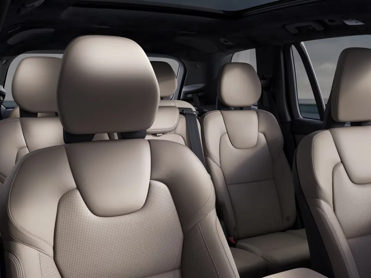 2.0 T8 Plug-in hybrid AWD Ultra Dark Exec. Ed. | 10A Schucko - Mennekes 7 meter laadkabel  | 2 stoelen op derde rij | Bowers & Wilkins audiosysteem