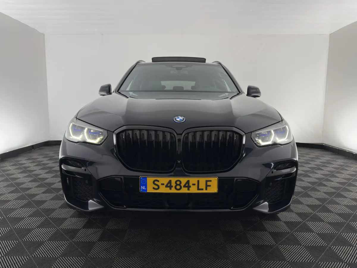 xDrive45e M-Sport-Styling High Executive (Plug-In) {SoH-91%} (INCL-BTW) *PANO | LEATHER | LASER-LED | HARMAN/KARDON | MEMORY-PACK | TOPVIEW | ADAPTIVE-CRUISE | BLINDSPOT | DIGI-COCKPIT | PRI
