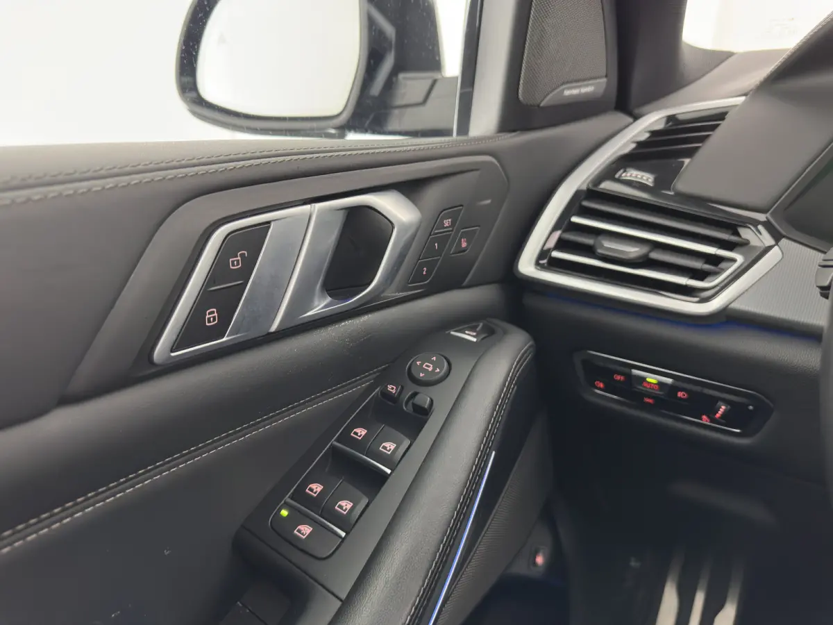xDrive45e M-Sport-Styling High Executive (Plug-In) {SoH-91%} (INCL-BTW) *PANO | LEATHER | LASER-LED | HARMAN/KARDON | MEMORY-PACK | TOPVIEW | ADAPTIVE-CRUISE | BLINDSPOT | DIGI-COCKPIT | PRI