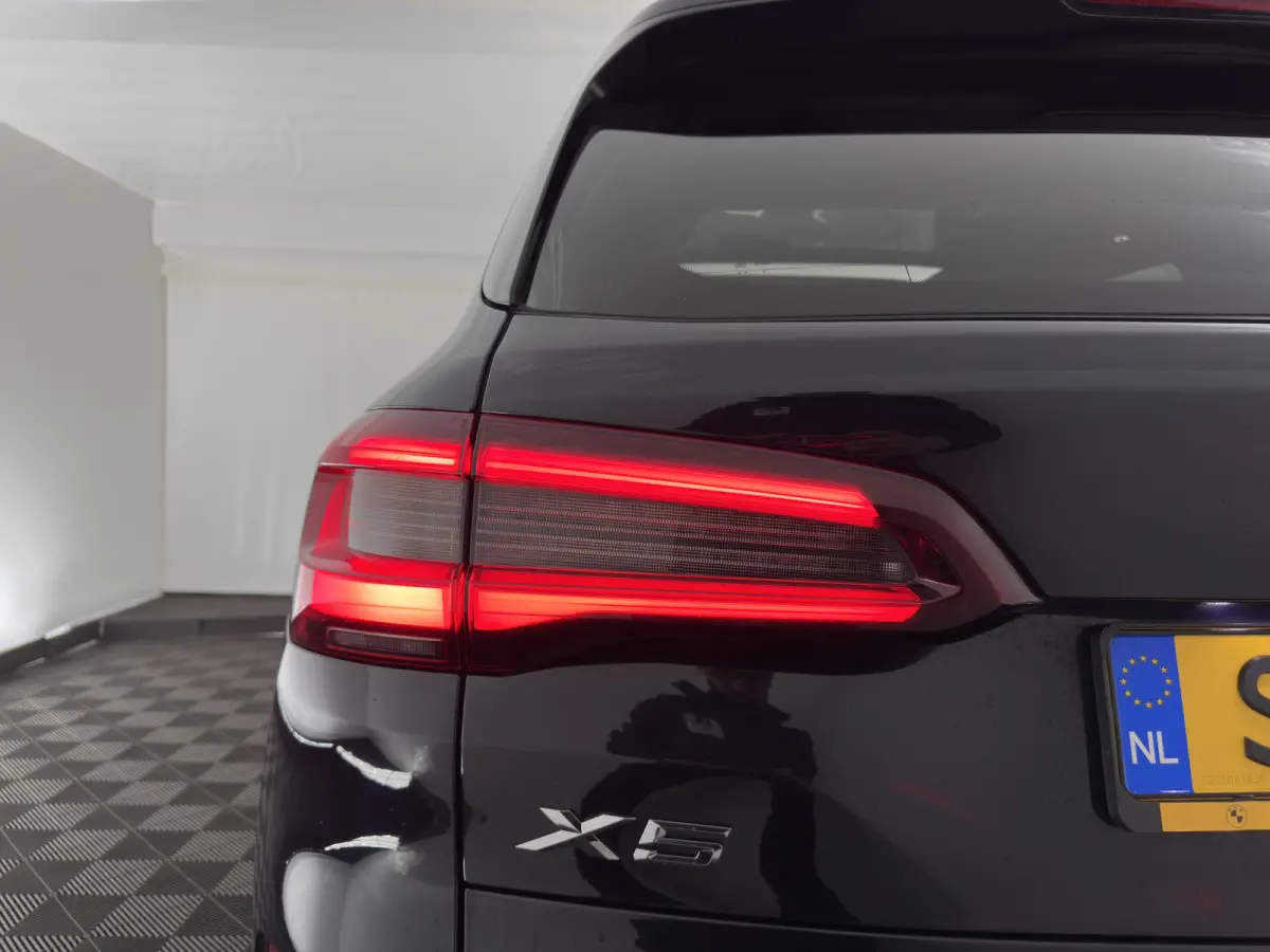 xDrive45e M-Sport-Styling High Executive (Plug-In) {SoH-91%} (INCL-BTW) *PANO | LEATHER | LASER-LED | HARMAN/KARDON | MEMORY-PACK | TOPVIEW | ADAPTIVE-CRUISE | BLINDSPOT | DIGI-COCKPIT | PRI