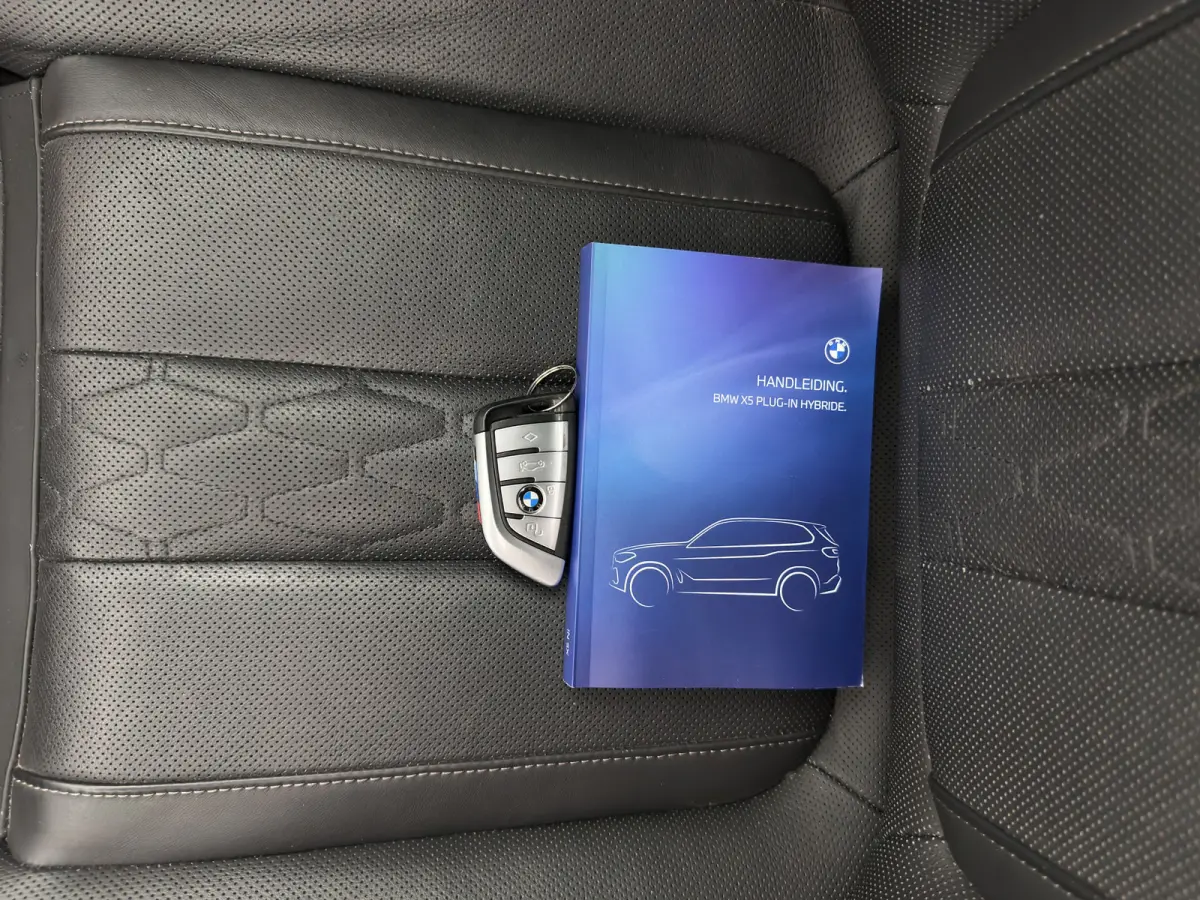 xDrive45e M-Sport-Styling High Executive (Plug-In) {SoH-91%} (INCL-BTW) *PANO | LEATHER | LASER-LED | HARMAN/KARDON | MEMORY-PACK | TOPVIEW | ADAPTIVE-CRUISE | BLINDSPOT | DIGI-COCKPIT | PRI