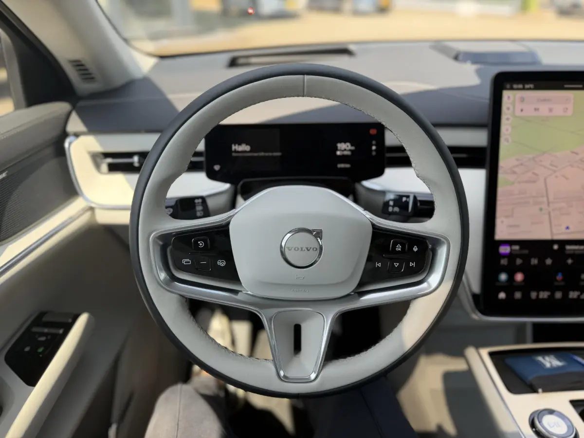 Twin Motor Performance Ultra 7p. 111 kWh