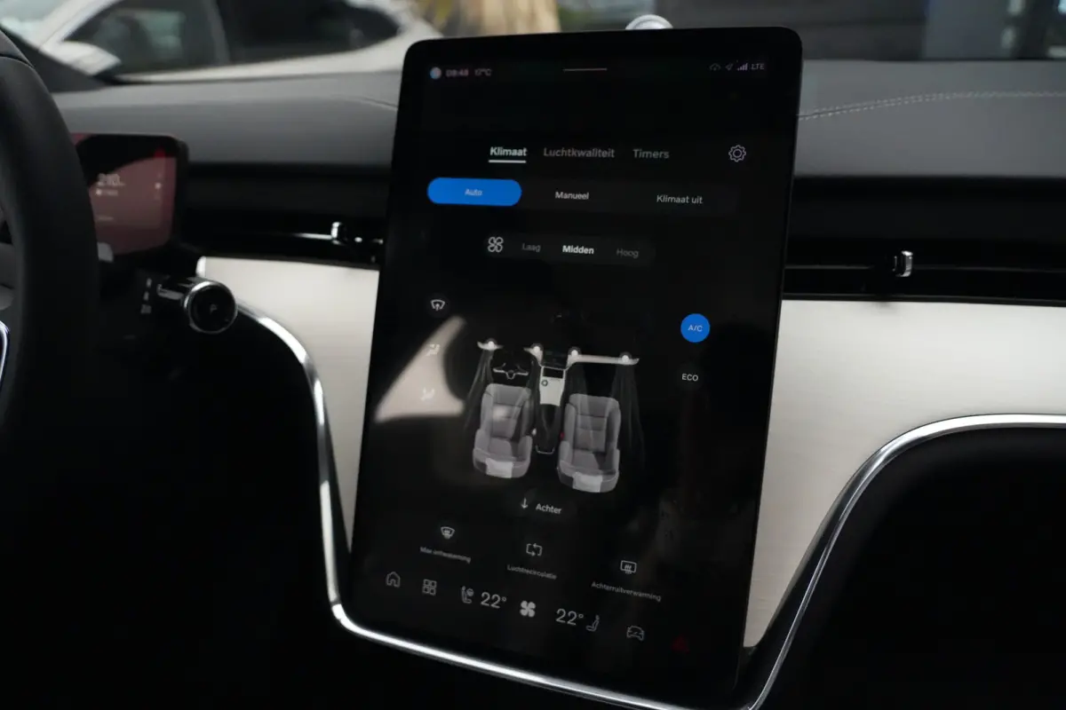 Twin Motor Ultra 7p. 111 kWh 408pk Panoramadak/PilotAssist/B&W