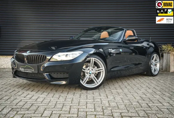 SDrive18i High Executive M-Sport | Org. NL | Leder | Navi | Xenon | Metalic | PDC | Clima | Zeer mooi! |