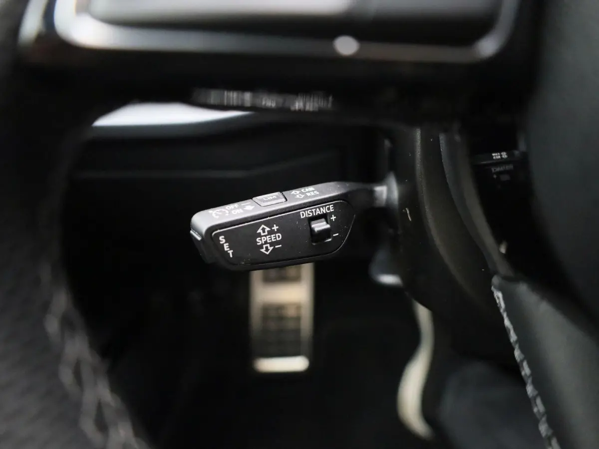 40 TFSI e S edition Navigatie | head up display | Airco | Stoelverwarming | Sonos Audio systeem |